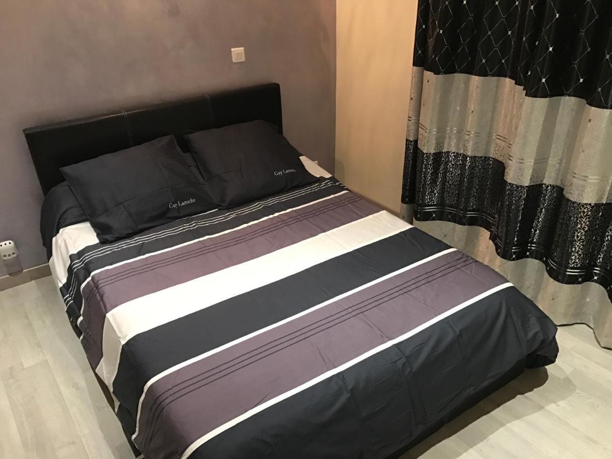 Gheddachi Apartamento Gentilly Exterior foto