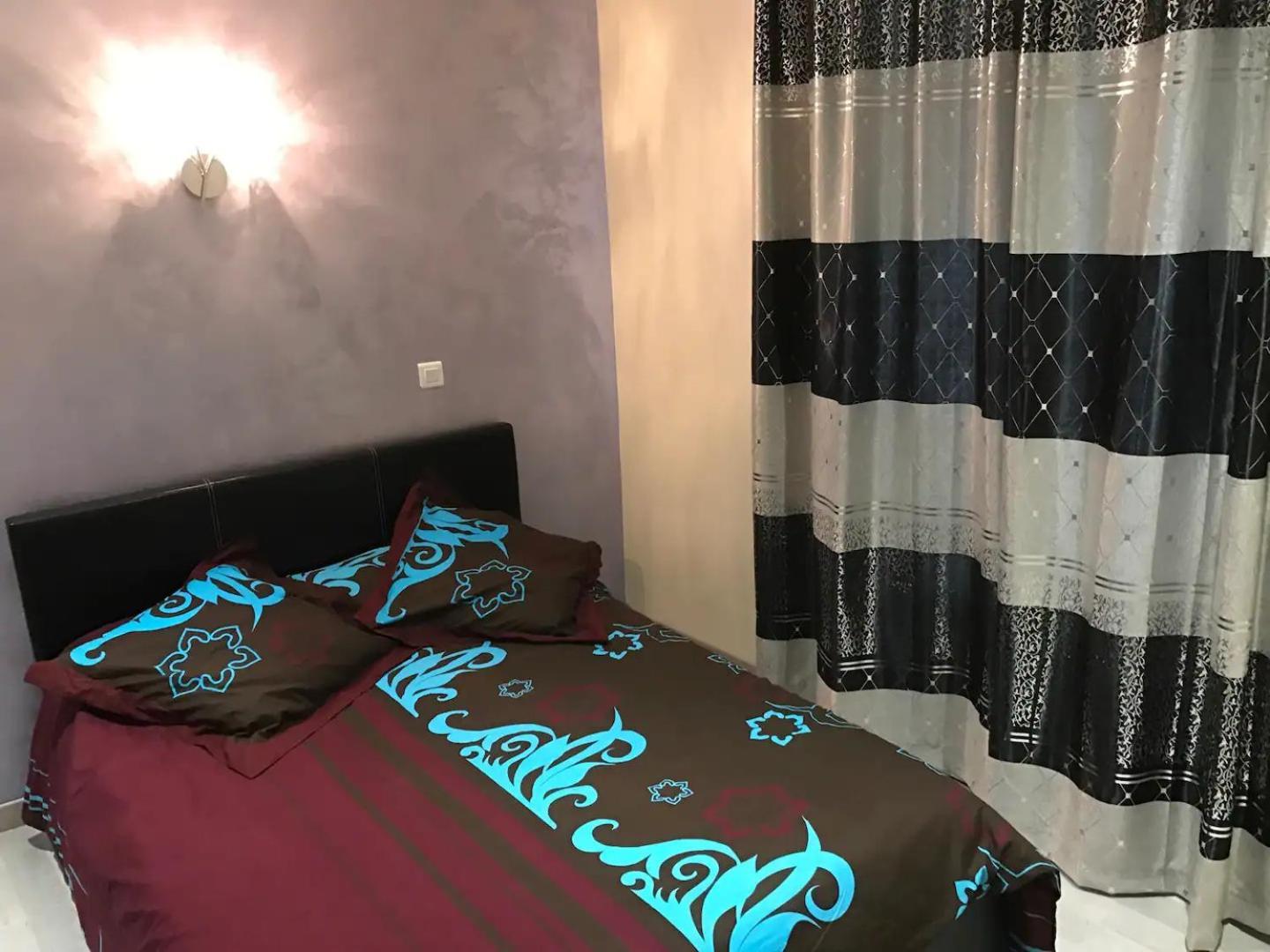 Gheddachi Apartamento Gentilly Exterior foto