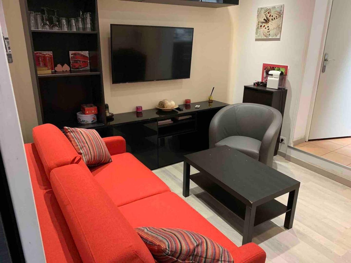 Gheddachi Apartamento Gentilly Exterior foto