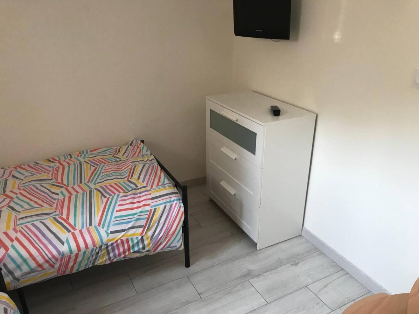 Gheddachi Apartamento Gentilly Exterior foto