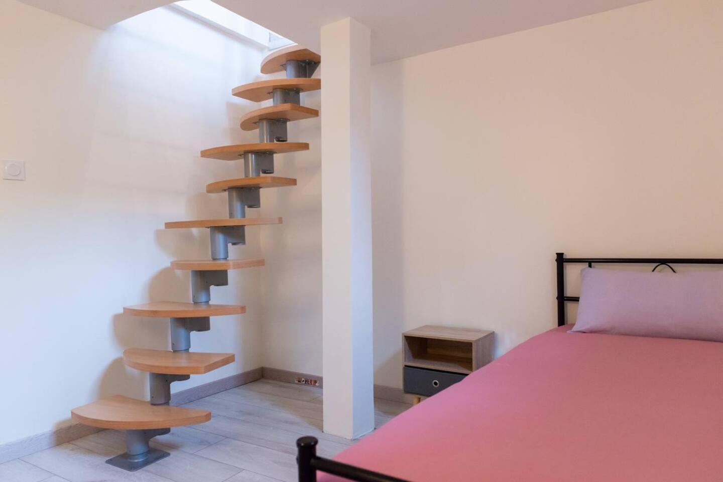 Gheddachi Apartamento Gentilly Exterior foto